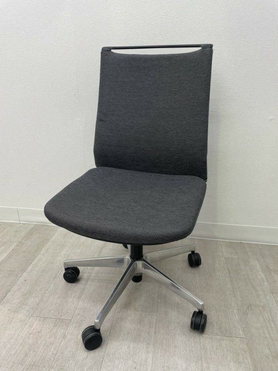 オカムラmode(モード)シリーズ モードチェア 商品画像1