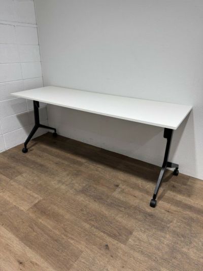 ウチダ（内田洋行）パラグラフ（Paragraph）シリーズ 平行スタックテーブル 商品画像1