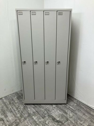 イトーキL型シリーズ 4人用ロッカー 商品画像1