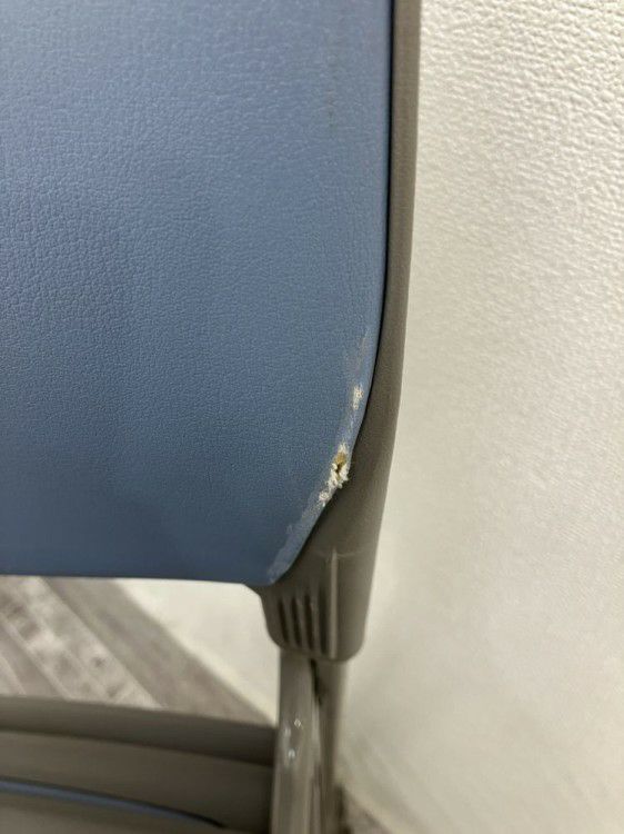 オカムラ8104シリーズ スタッキングチェア 商品画像10