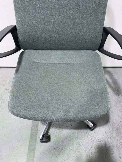 オカムラmode(モード)シリーズ 肘付モードチェア 商品画像8