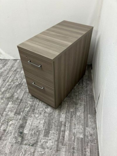 オカムラグレースラインシリーズ 役員室用2段脇机 商品画像1