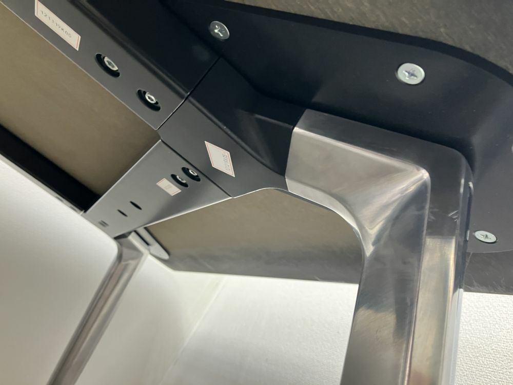 オカムラプリシード（PRESEDE）シリーズ 2100ミーティングテーブル 商品画像7