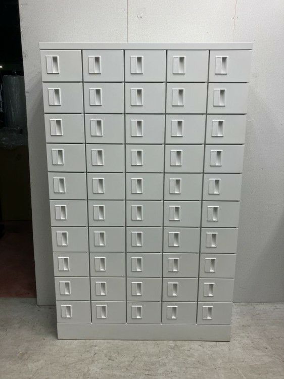 50人用小物入れロッカー 商品画像1