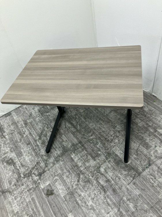 オカムラLives Personal Chair＆Table(ライブス パーソナルチェアアンドテーブル)シリーズ 1人用テーブル 商品画像1