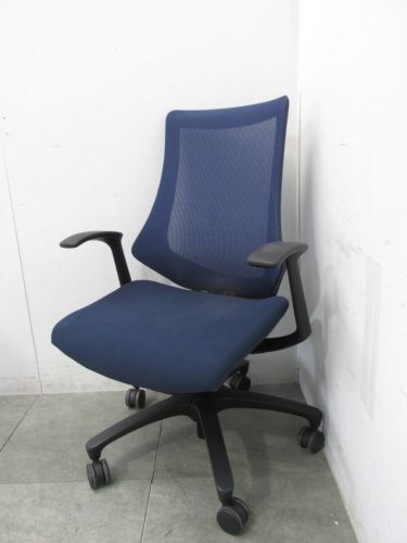 イトーキ 固定肘付エフチェア KF-370JBーT1B2 | 無限堂ネットショップ 