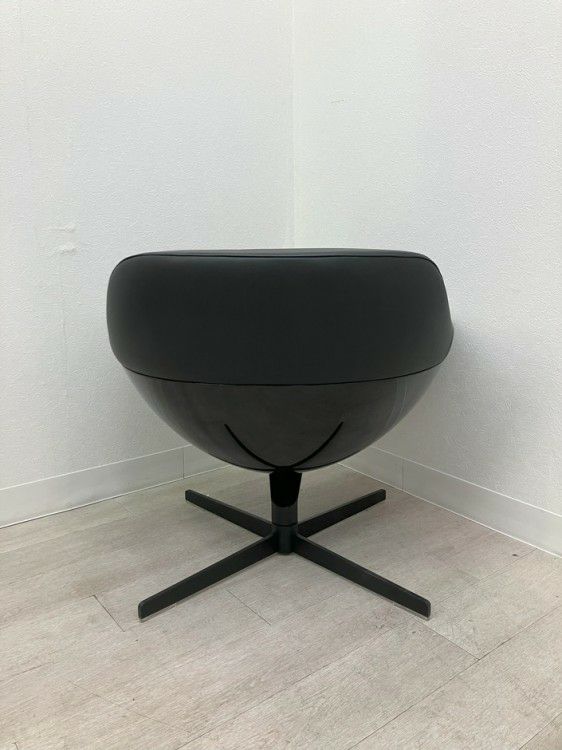 Cassinaオークランドスウィベルチェア ラウンジチェア 商品画像4