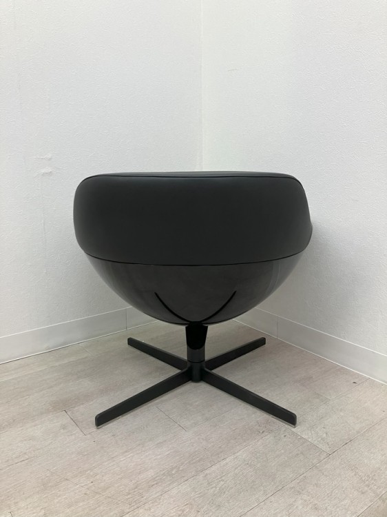 Cassinaオークランドスウィベルチェア ラウンジチェア 商品画像4