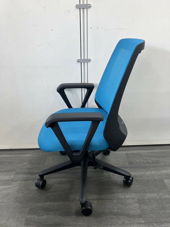 イトーキnona(ノナ)シリーズ 固定肘付ノナチェア 商品画像3