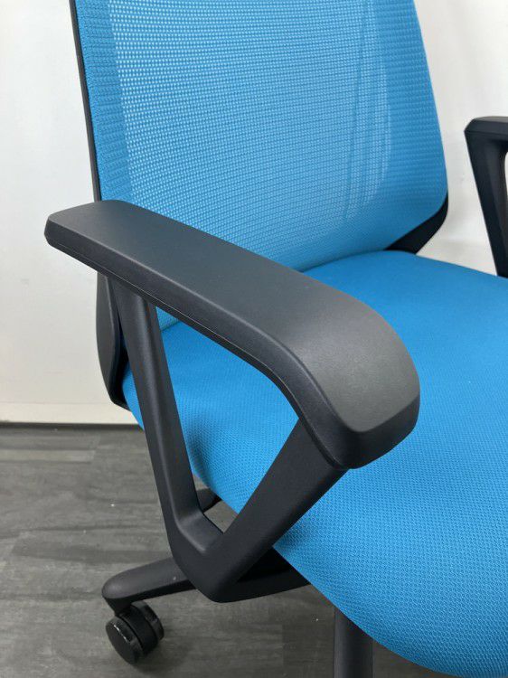 イトーキnona(ノナ)シリーズ 固定肘付ノナチェア 商品画像10