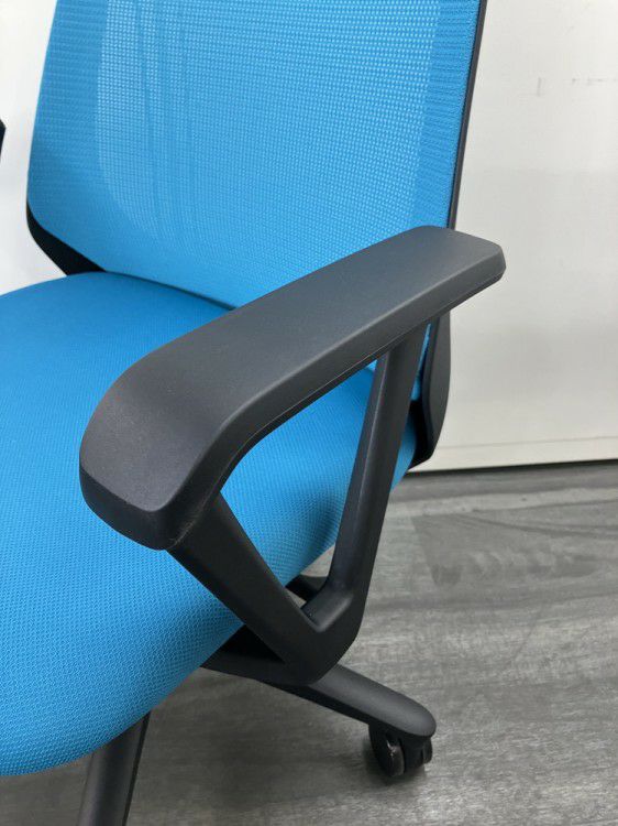 イトーキnona(ノナ)シリーズ 固定肘付ノナチェア 商品画像11