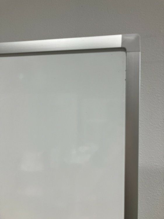 コクヨ1800脚付ホワイトボード 商品画像2