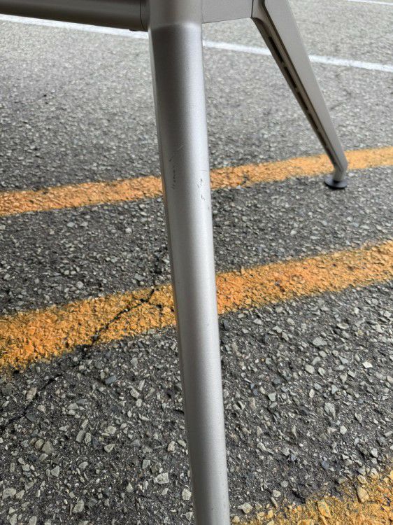 イトーキDDシリーズ 2400ミーティングテーブル 商品画像10