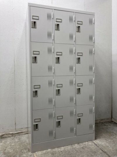 豊国工業12人用ロッカー 商品画像1