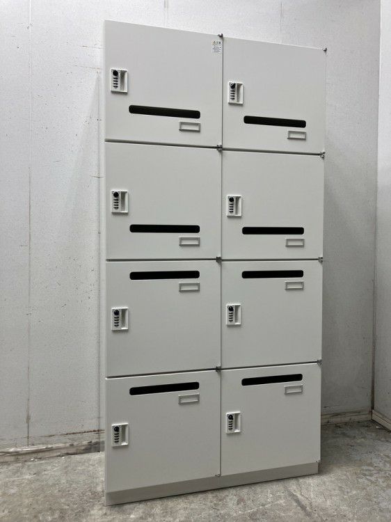 イトーキシュラインシリーズ 8人用パーソナルロッカー 商品画像1