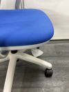 ウチダ（内田洋行）エニーザ（Anyza）チェア 固定肘付エニーザチェア 商品画像6