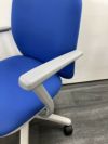 ウチダ（内田洋行）エニーザ（Anyza）チェア 固定肘付エニーザチェア 商品画像10
