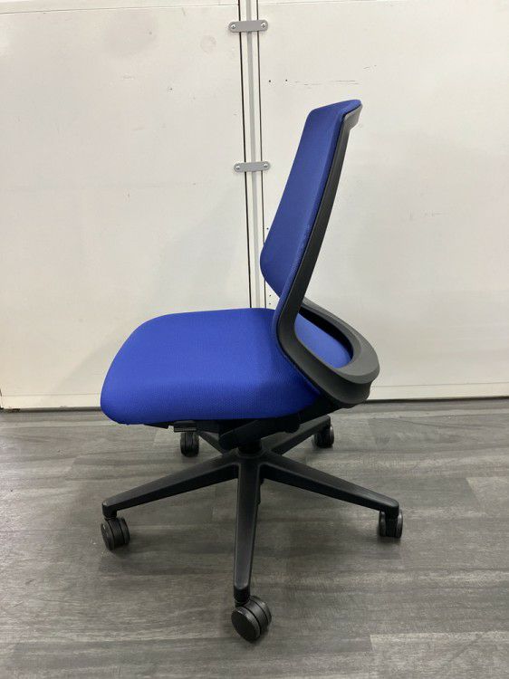 ウチダ（内田洋行）ニンバスチェア ニンバスチェア 商品画像2