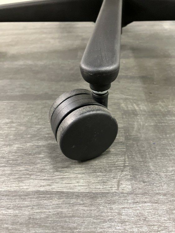 ウチダ（内田洋行）AJ2シリーズ 固定肘付AJ2チェア 商品画像10