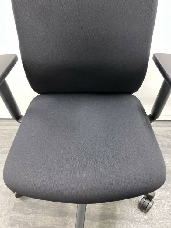 ウチダ（内田洋行）KRENE（クレネ）チェア 可動肘付クレネチェア 商品画像13