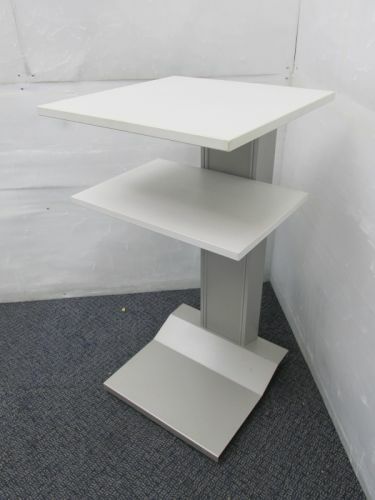 イトーキ 演台2