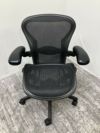 HermanMiller（ハーマンミラー）アーロンチェア 可動肘付アーロンチェア 商品画像3