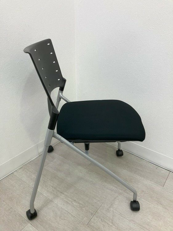 イトーキマノス(MANOSS)シリーズ ネスティングチェア 商品画像4