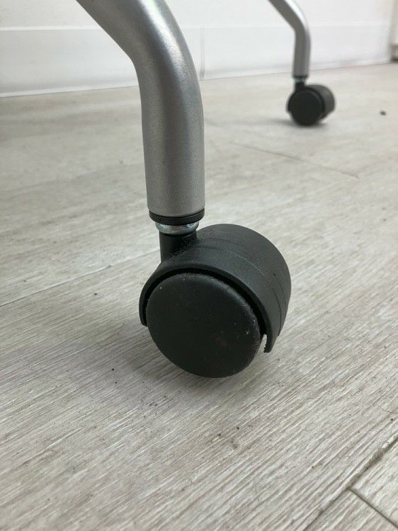 イトーキマノス(MANOSS)シリーズ ネスティングチェア 商品画像8