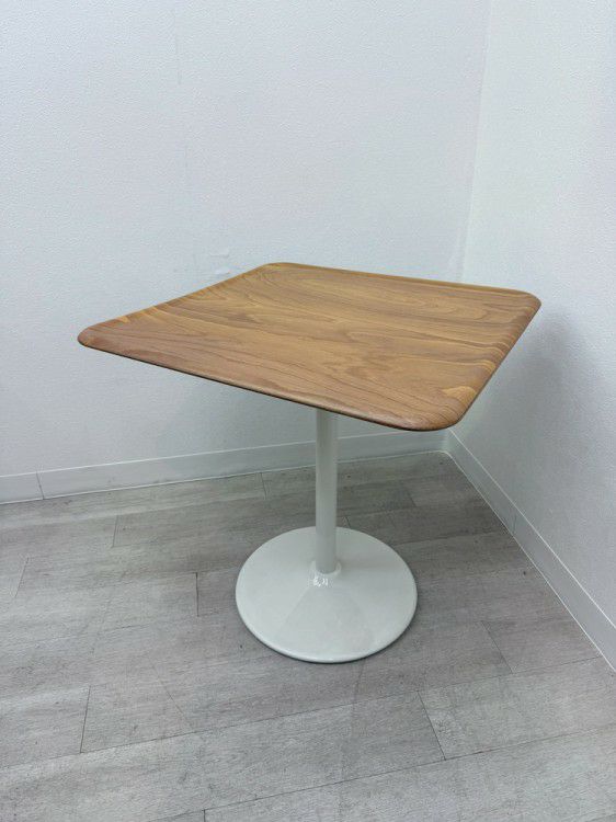 マジス（MAGIS）PIPE TABLE(パイプ テーブル)シリーズ 角テーブル 商品画像1