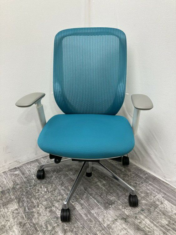 オカムラSylphy(シルフィー)チェア 可動肘付シルフィーチェア 商品画像2