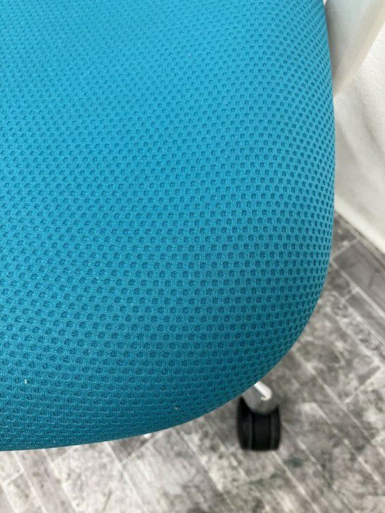 オカムラSylphy(シルフィー)チェア 可動肘付シルフィーチェア 商品画像8