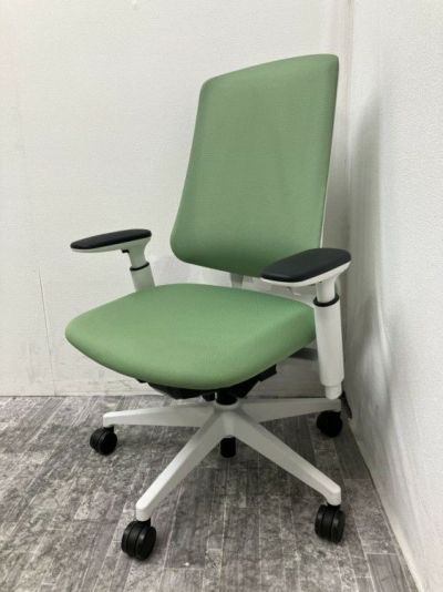 ウチダ（内田洋行）リーフレクシリーズ 可動肘付リーフレクチェア 商品画像1