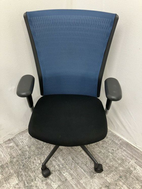 ウチダ（内田洋行）Actdia（アクトディア）チェア 可動肘付アクトディアチェア 商品画像3