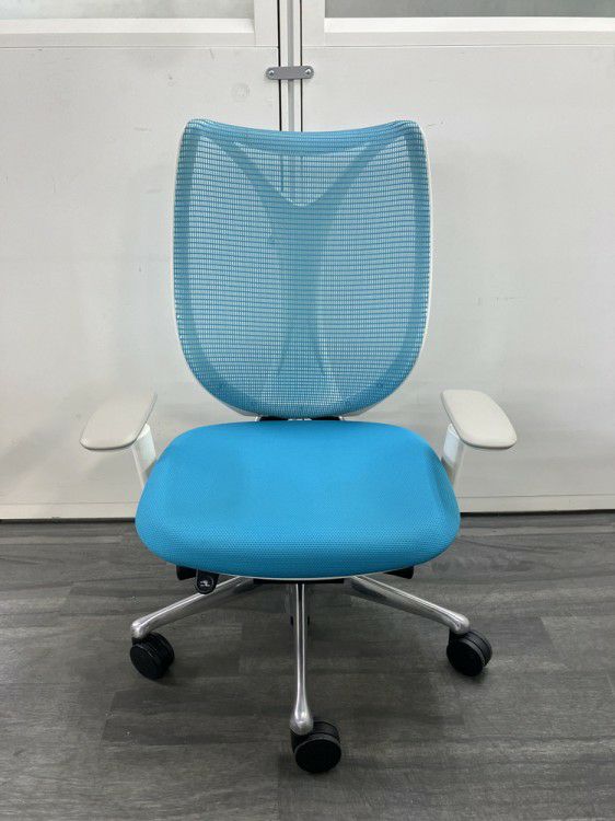 オカムラSabrina(サブリナ)シリーズ 可動肘付サブリナチェア 商品画像2