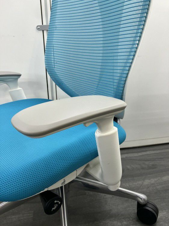 オカムラSabrina(サブリナ)シリーズ 可動肘付サブリナチェア 商品画像11