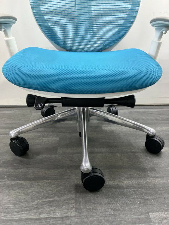 オカムラSabrina(サブリナ)シリーズ 可動肘付サブリナチェア 商品画像12