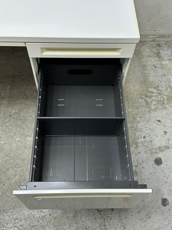 オカムラADVANCE（アドバンス）シリーズ 1200片袖デスク 商品画像7