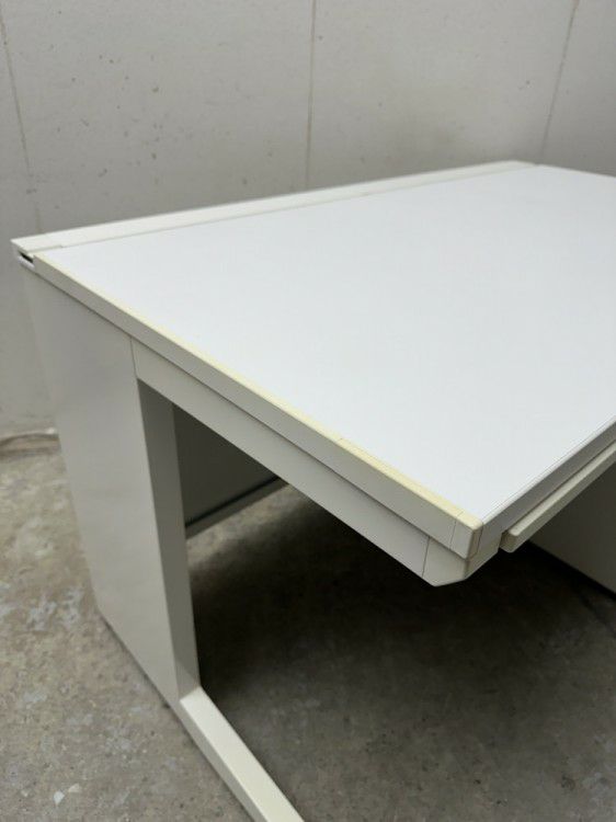 オカムラADVANCE（アドバンス）シリーズ 1200片袖デスク 商品画像10