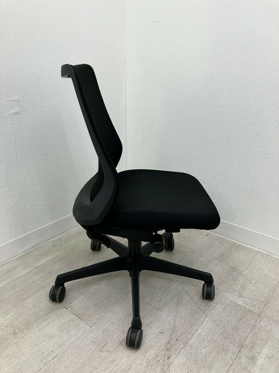 オカムラFluent(フルーエント)チェア フルーエントチェア 商品画像3