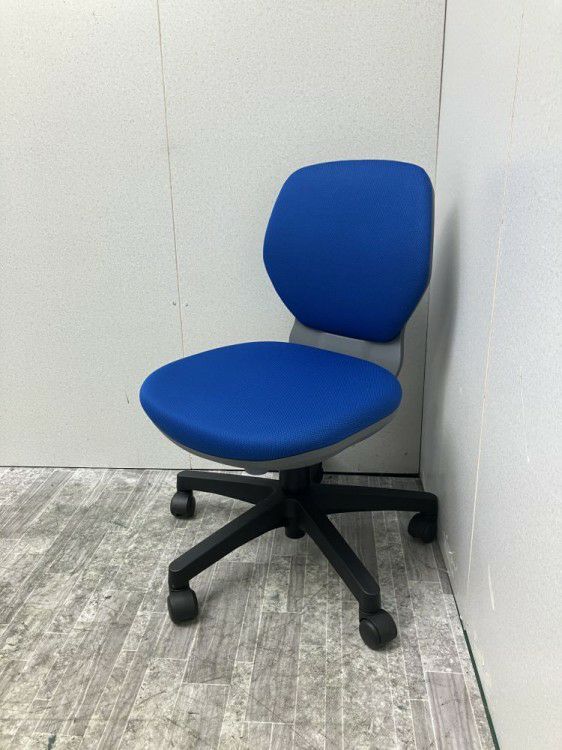 ライオンアエバチェア 商品画像1