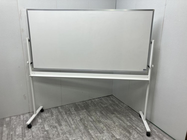 イトーキ脚付両面ホワイトボード 商品画像1