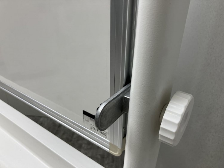 イトーキ脚付両面ホワイトボード 商品画像3