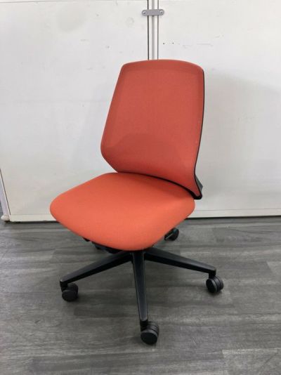 ウチダ（内田洋行）ニンバスチェア ニンバスチェア 商品画像1