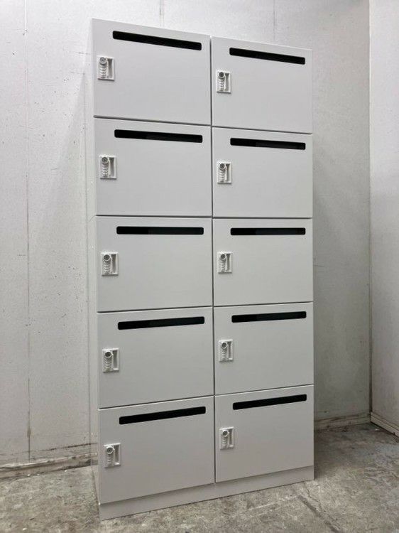 ウチダ（内田洋行）エルレージシリーズ 10人用パーソナルロッカー 商品画像1