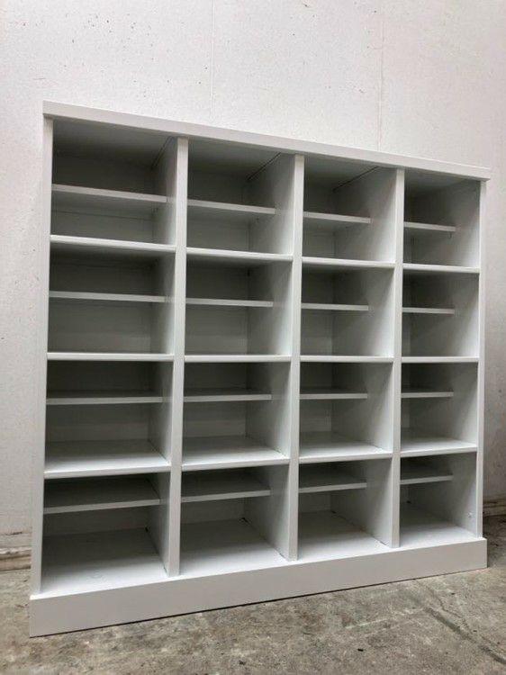 コクヨ16人用シューズロッカー 商品画像1