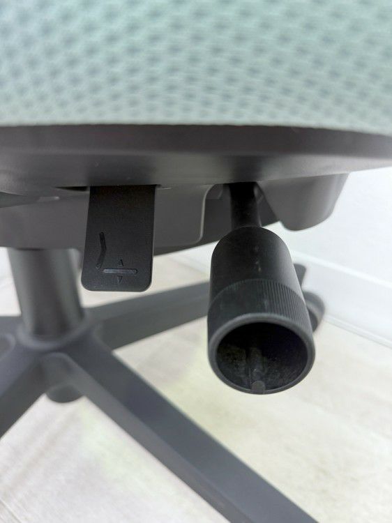 コクヨMonet（モネット）シリーズ 固定肘付モネットチェア 商品画像16