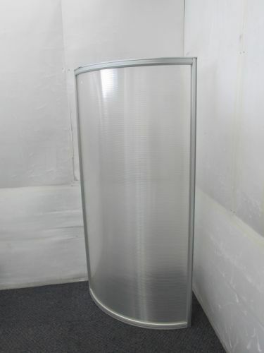 カグクロ R型アクリルパーテーション 2