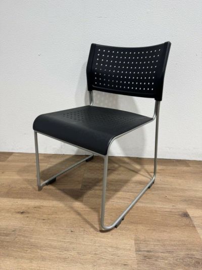 アイリスチトセスタッキングチェア 商品画像1