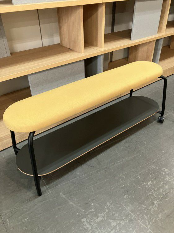 ウチダ（内田洋行）Puller(プラー)シリーズ ベンチ 商品画像1