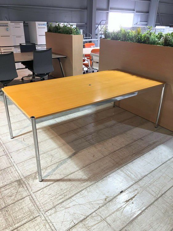 USM ハラーテーブル 2000ミーティングテーブル 商品画像1